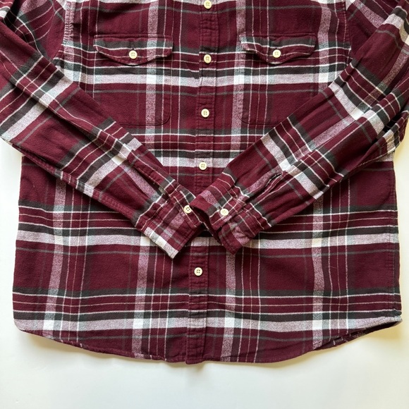 American Eagle Flannel Shirt Super Soft Red White Plaid Button Down Collar Sz XL - Picture 9 of 13